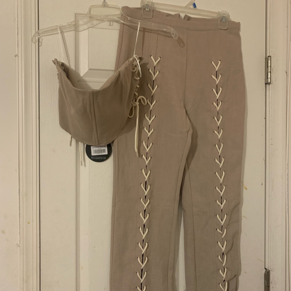 White Fox Boutique Met Your Expectations Crop & Get to Work Pants - Picture 4 of 8